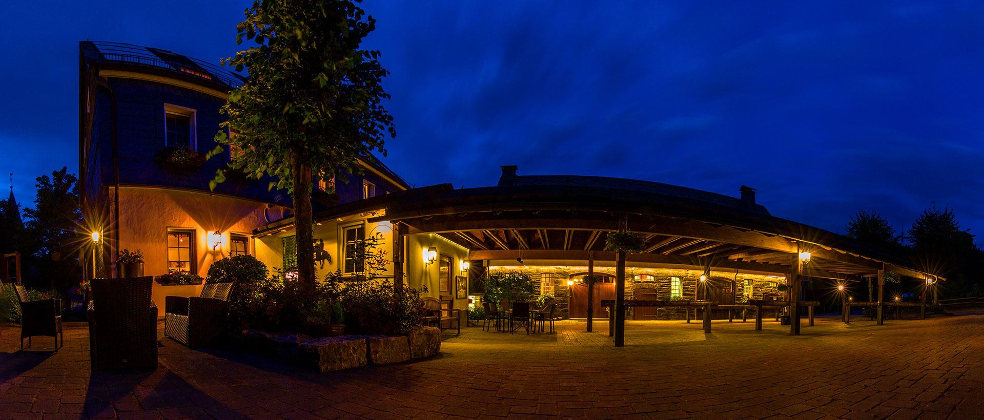 reitschule_berger_hof_blaue_stunde